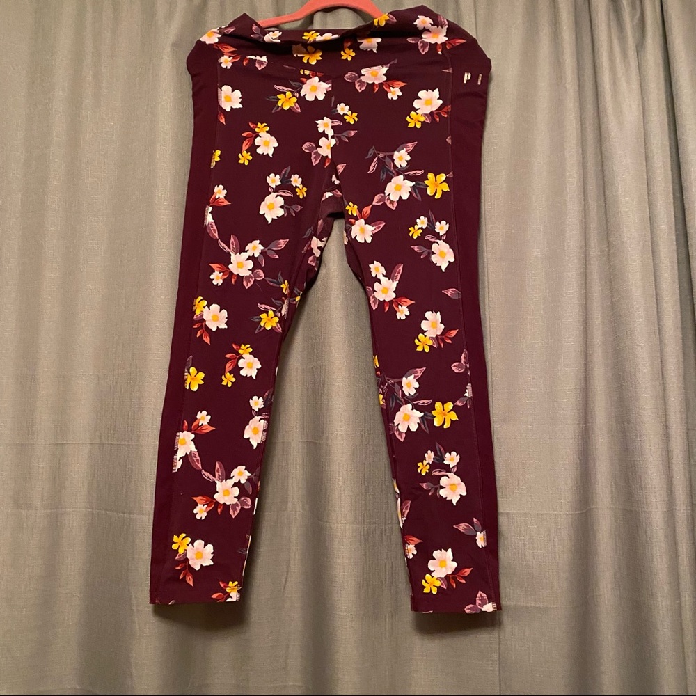 Victoria’s Secret PINK Floral Workout Leggings Size Large
